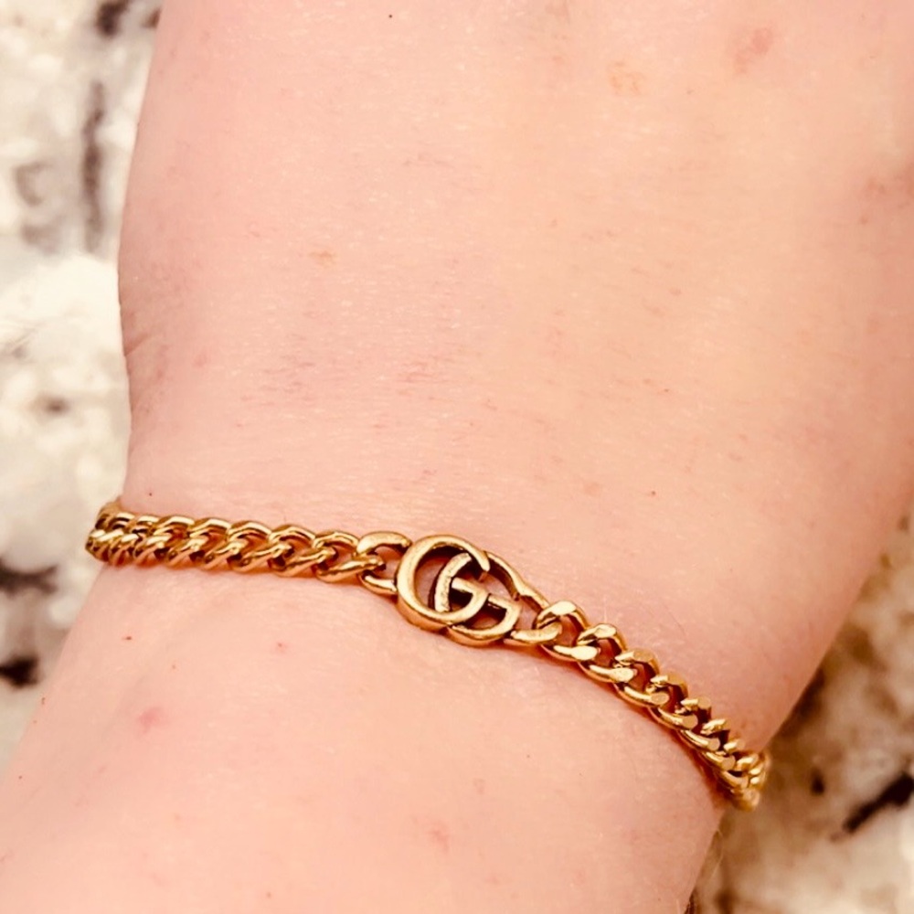 Stunning Authentic Gucci GG link bracelet gold tone. - Picture 5 of 6